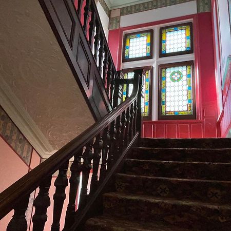 Cherry Blossom Inn Blackpool Bagian luar foto