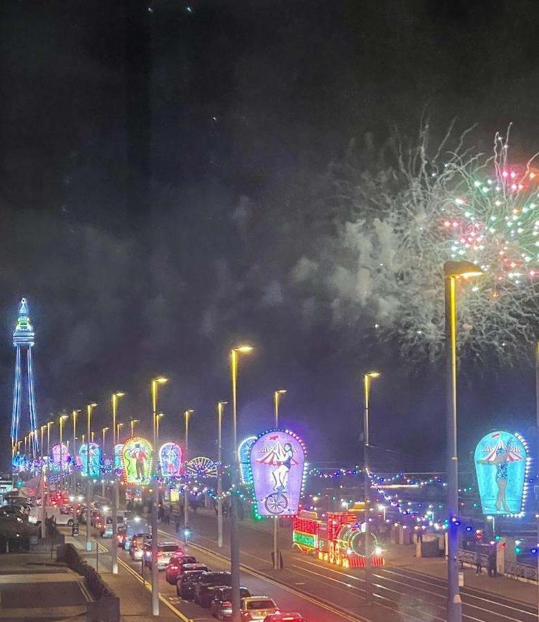 Cherry Blossom Inn Blackpool Bagian luar foto